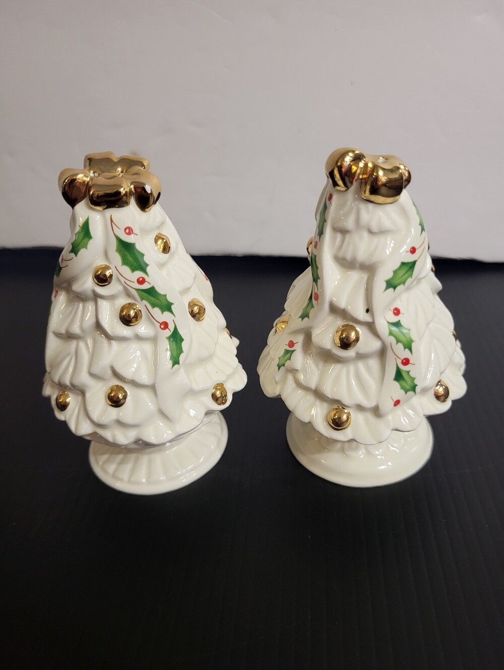 Lenox Ceramic Christmas Tree Salt and Pepper Shaker #1619-530